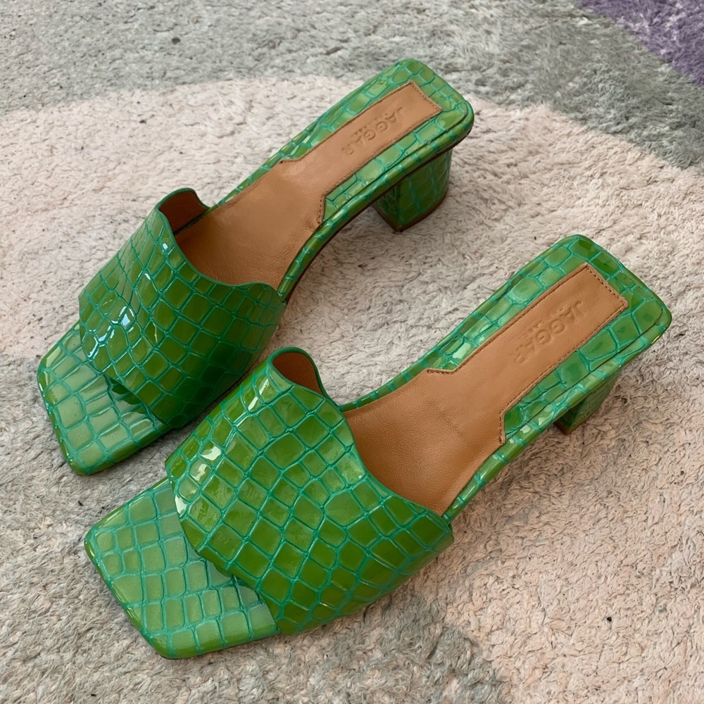 Jaggar The Label Scallop Lime Green Croc Sandals